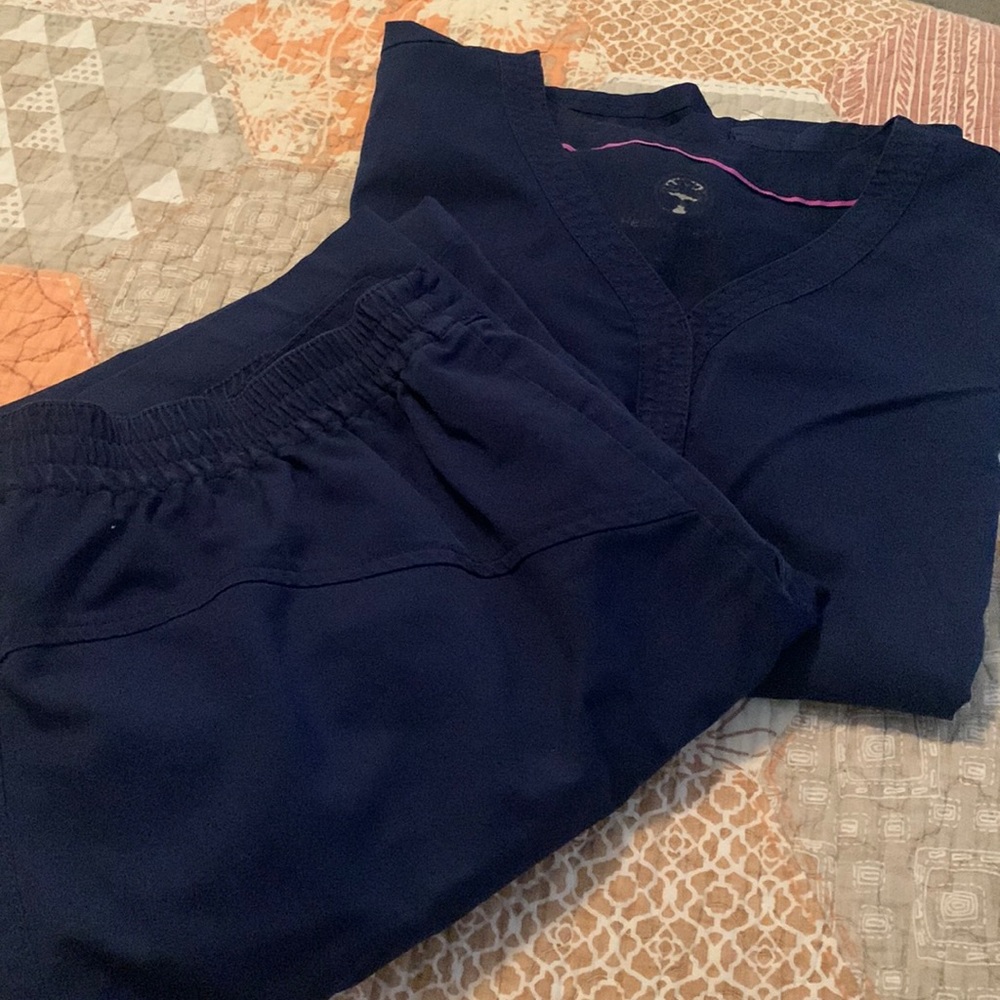 Healing Hands Navy scrub set
